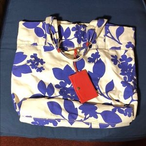 Large Gap Tote
